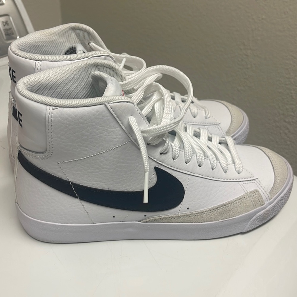 Nike BLAZERS BRAND NEW